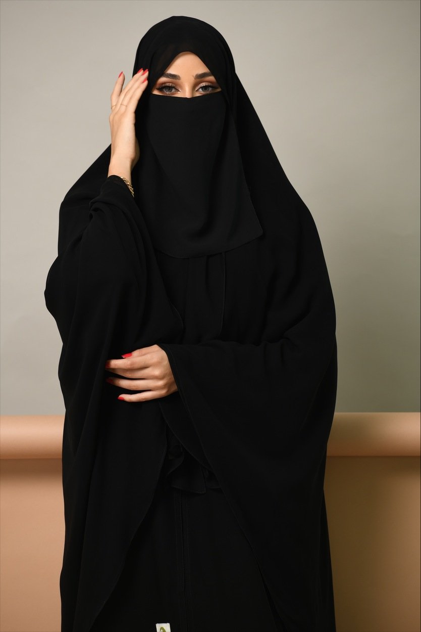 ولادة بنت المستكفي — غلاف