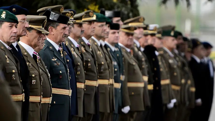 مؤنس الوحدة لضياء الدين ابن الاثير — غلاف